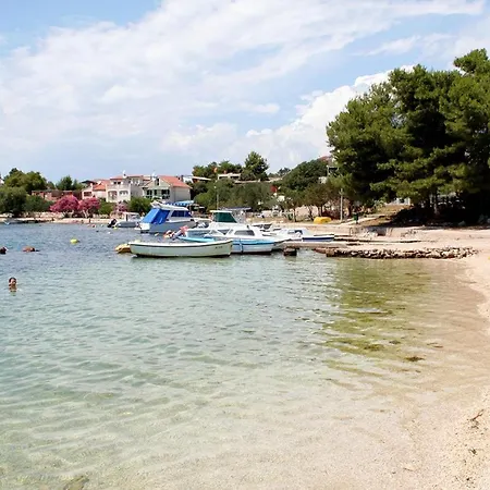 Grebastica 14014b Apartment Brodarica (Sibenik-Knin)